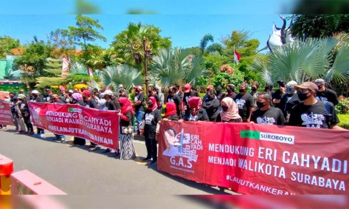 Idolakan Risma, Gabungan Arek Suroboyo Dukung Eri Cahyadi Jadi Wali Kota Surabaya Idolakan Risma, Gabungan Arek Suroboyo Dukung Eri Cahyadi Jadi Wali Kota Surabaya