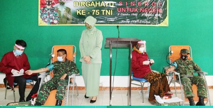 Peringati HUT ke-75 TNI, Kodim 0827/Sumenep Gelar Donor Darah Peringati HUT ke-75 TNI, Kodim 0827/Sumenep Gelar Donor Darah