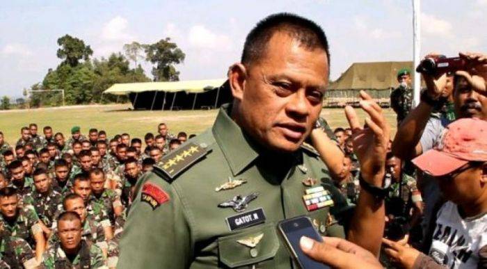 Panglima TNI Gatot Nyapres karena Jokowi Memberi Panggung