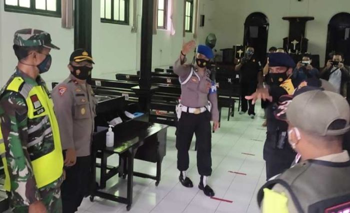 729 Petugas Gabungan Amankan Perayaan Paskah di Wilayah Hukum Polres Kediri Kota 729 Petugas Gabungan Amankan Perayaan Paskah di Wilayah Hukum Polres Kediri Kota