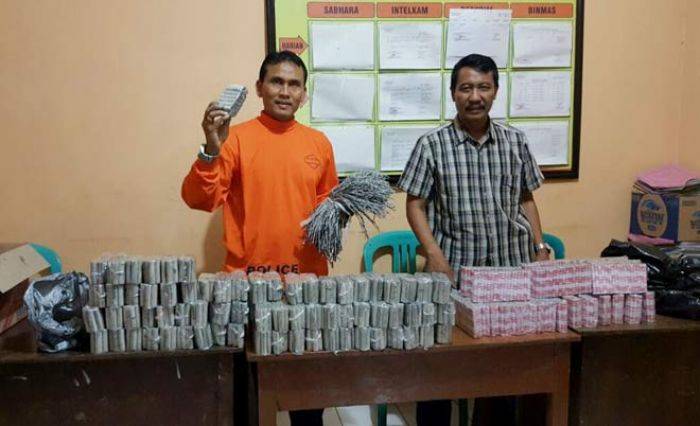 Polsek Diwek Sita Ribuan Petasan Polsek Diwek Sita Ribuan Petasan