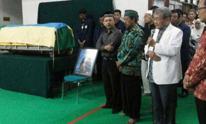 Profesor Unair yang Bunuh Diri, Dikenal Pekerja Keras dan Seorang Mualaf Profesor Unair yang Bunuh Diri, Dikenal Pekerja Keras dan Seorang Mualaf