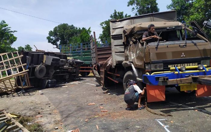 4 Kendaraan Kecelakaan Beruntun di Jombang, 5 Orang Terluka