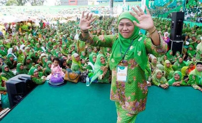 Akui Kepemimpinan Selama 5 Tahun, PDIP Dekati Khofifah Akui Kepemimpinan Selama 5 Tahun, PDIP Dekati Khofifah