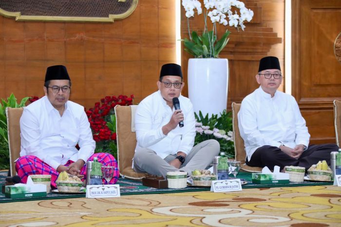 Doa Bersama dan Istigasah, Pj Gubernur Jatim Bermunajat Kesuksesan Transasi Kepemimpinan Doa Bersama dan Istigasah, Pj Gubernur Jatim Bermunajat Kesuksesan Transasi Kepemimpinan