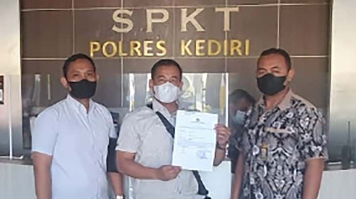 Kejari Kabupaten Kediri Laporkan Alvin Lim ke Polisi Kejari Kabupaten Kediri Laporkan Alvin Lim ke Polisi