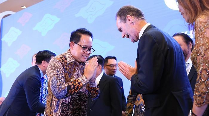 Pemprov Jatim akan Terus Perkuat Kerja Sama dengan Inggris, Dunia Pendidikan Sudah Dimulai Pemprov Jatim akan Terus Perkuat Kerja Sama dengan Inggris, Dunia Pendidikan Sudah Dimulai