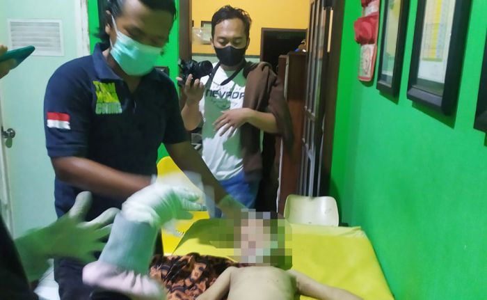 Terseret Arus Deras Air Parit, Balita 3 Tahun di Kediri Ditemukan Meninggal Dunia Terseret Arus Deras Air Parit, Balita 3 Tahun di Kediri Ditemukan Meninggal Dunia