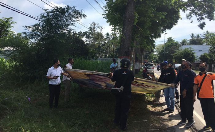 ​Jelang Masa Kampanye, Bawaslu Kabupaten Blitar Bersih-Bersih APK