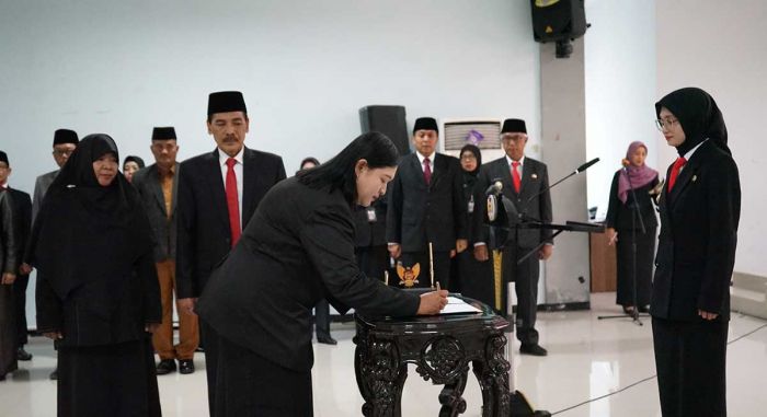 Dorong Peningkatan Mutu Pendidikan, Wali Kota Kediri Kukuhkan 61 Kepala Sekolah TK-SMP