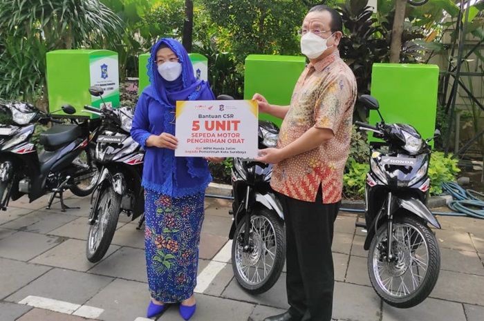 Terima 5 Unit Sepeda Motor, Dinkes Surabaya Siap Antar Obat bagi Pasien Rawat Jalan