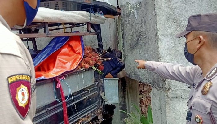 Tabrak Musala, Penjual Buah Asal Jombang Tewas di Kediri Tabrak Musala, Penjual Buah Asal Jombang Tewas di Kediri