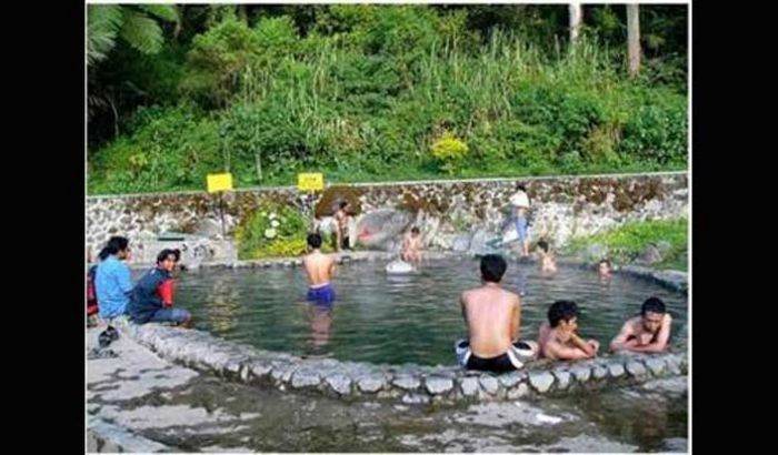 Pemandian Air Panas Sendang Brumbung, Wisata Alternatif di Lamongan