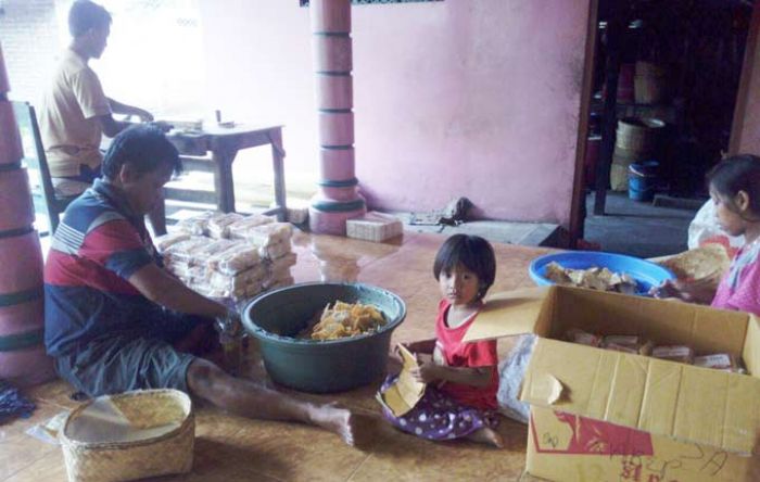 Pengusaha Keripik Tempe di Ngawi Berharap Perhatian dari Pemkab Pengusaha Keripik Tempe di Ngawi Berharap Perhatian dari Pemkab