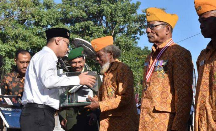 Sambut HUT Kemerdekaan RI ke-71, Semen Indonesia Bedah 17 Rumah Veteran di NTT Sambut HUT Kemerdekaan RI ke-71, Semen Indonesia Bedah 17 Rumah Veteran di NTT