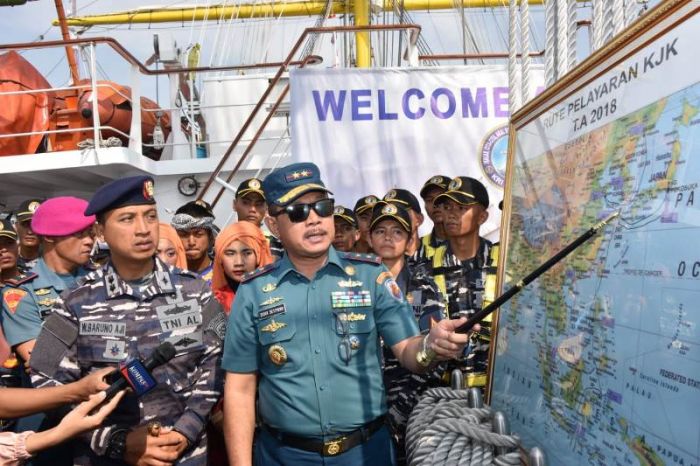 Satgas KJK KRI Bima Suci Berlayar ke Rusia Satgas KJK KRI Bima Suci Berlayar ke Rusia
