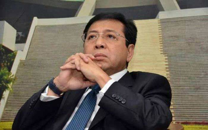 Ribuan Netizen Minta Ketua DPR RI Setya Novanto Mundur Ribuan Netizen Minta Ketua DPR RI Setya Novanto Mundur