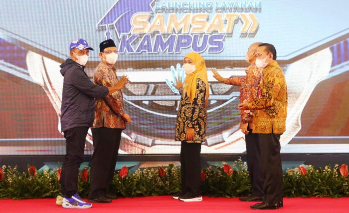 Pertama di Indonesia, Gubernur Khofifah Luncurkan Layanan Samsat Kampus Pertama di Indonesia, Gubernur Khofifah Luncurkan Layanan Samsat Kampus