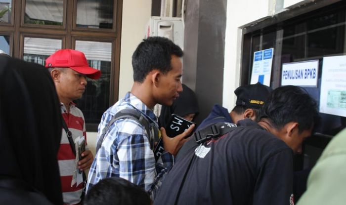 Pembebasan Pajak Berakir Hari ini, Pelayanan Dibuka Sampai Malam Pembebasan Pajak Berakir Hari ini, Pelayanan Dibuka Sampai Malam