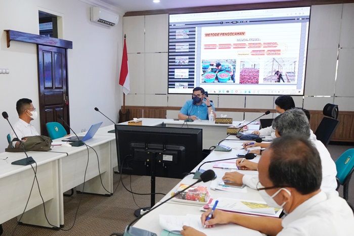 Targetkan Ekspor ke 10 Negara, Bupati Kediri Canangkan Desa Kopi Organik di Lereng Gunung Wilis Targetkan Ekspor ke 10 Negara, Bupati Kediri Canangkan Desa Kopi Organik di Lereng Gunung Wilis