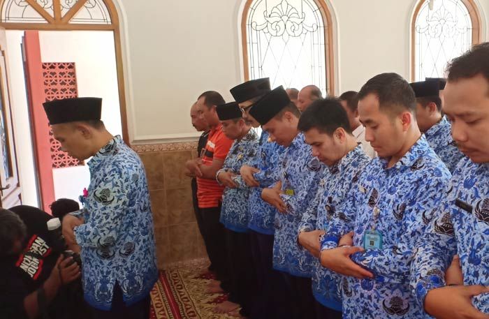 Imigrasi Blitar Sholat Ghaib dan Galang Bantuan Korban Tsunami Sulteng