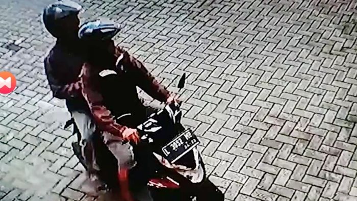 Pura-pura Beli, Dua Pria di Waru Sidoarjo Nekat Embat Tangga Lipat