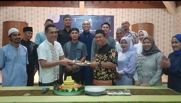 Peringati HUT ke-17, Mirah Hotel and Resort Banyuwangi Santuni Yatim Peringati HUT ke-17, Mirah Hotel and Resort Banyuwangi Santuni Yatim