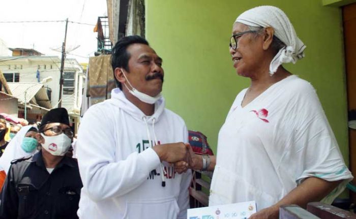 Qosim-Alif Blusukan di Kelurahan Kawasan Perkotaan, Sampaikan Program 10 Kartu Qosim-Alif Blusukan di Kelurahan Kawasan Perkotaan, Sampaikan Program 10 Kartu