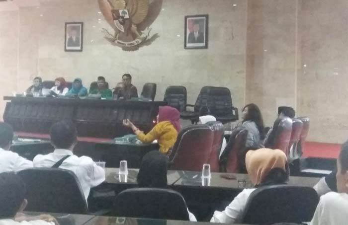 Sempat Adu Mulut, Ini Rekomendasi Hasil Hearing Pasar Setono Betek Sempat Adu Mulut, Ini Rekomendasi Hasil Hearing Pasar Setono Betek