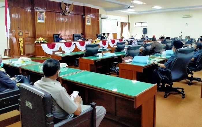 DPRD Trenggalek Gelar Paripurna Soal Laporan Pansus II Terhadap 4 Raperda DPRD Trenggalek Gelar Paripurna Soal Laporan Pansus II Terhadap 4 Raperda