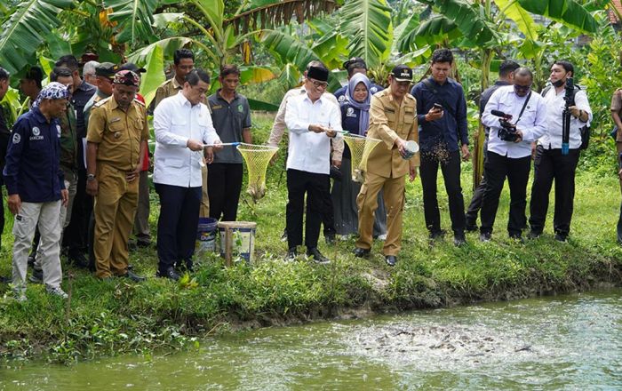 Kunjungan ke Lamongan, Menteri Desa Apresiasi Pemberdayaan Desa 