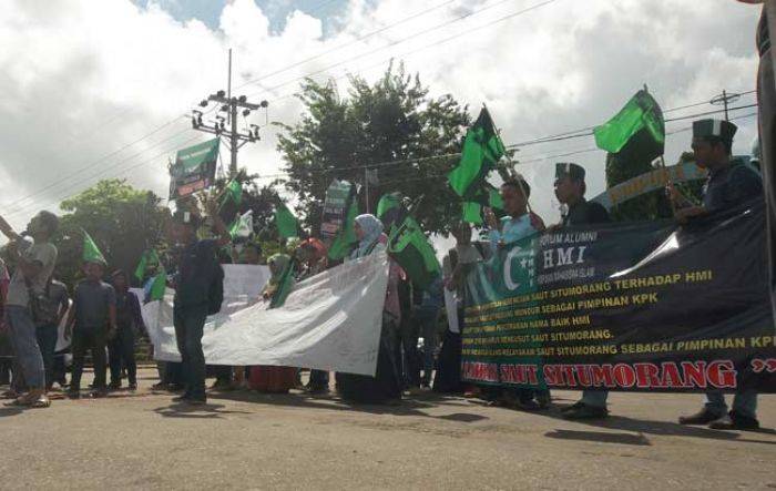 Giliran HMI Sumenep Desak Saut Situmorang Diadili Giliran HMI Sumenep Desak Saut Situmorang Diadili