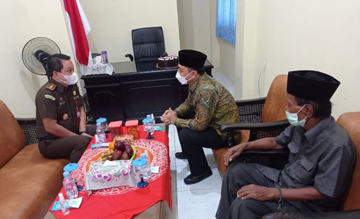 Wali Kota Eri Dukung Penuh Peluncuran Aplikasi E-Laksa Kejati Jatim Wali Kota Eri Dukung Penuh Peluncuran Aplikasi E-Laksa Kejati Jatim