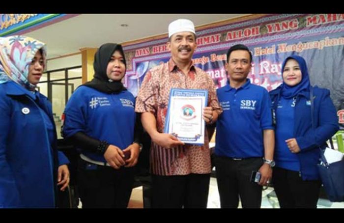 Gus Syaf Kembalikan Formulir ke Demokrat, Siapkan Konsep Modern Bangun Jatim Gus Syaf Kembalikan Formulir ke Demokrat, Siapkan Konsep Modern Bangun Jatim