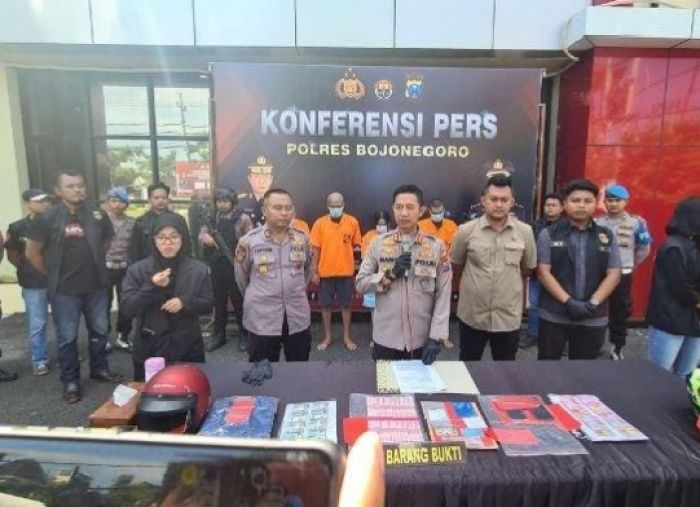Polres Bojonegoro Bongkar Sindikat Pengedar Uang Palsu yang Menyasar Agen BRILink Polres Bojonegoro Bongkar Sindikat Pengedar Uang Palsu yang Menyasar Agen BRILink