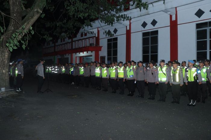 Jelang Persik Kediri Vs PSM Makassar, 400 Personil Disiagakan di Stadoin Soepriadi Kota Blitar Jelang Persik Kediri Vs PSM Makassar, 400 Personil Disiagakan di Stadoin Soepriadi Kota Blitar