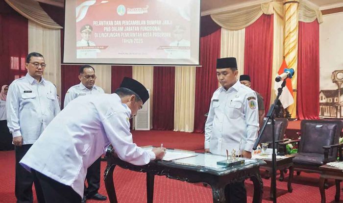 Wali Kota Pasuruan Lantik 106 PNS Fungsional, Dorong ASN Jadi Pelayan Publik