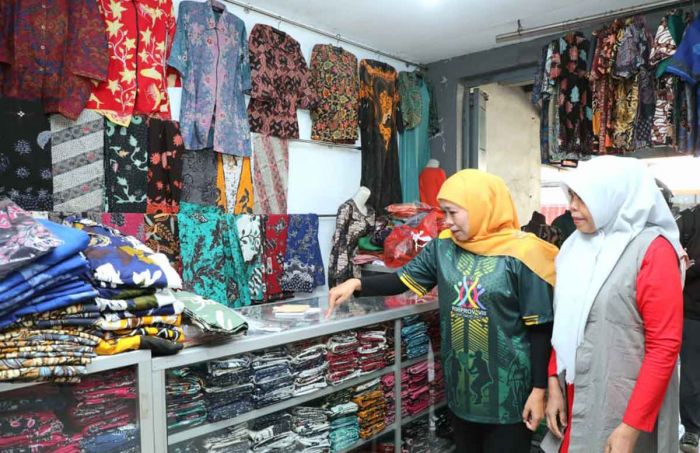 Gubernur Khofifah Sebut Batik Legendaris di Sidoarjo Jadi Bagian Penguat Ekosistem UMKM