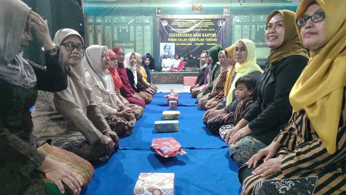 Tasyakuran Hari Kartini di Kediri Penuh Makna