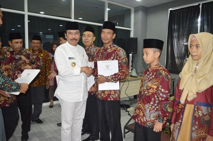 Wabup Gresik Berangkatkan 75 Kafilah MTQ ke Tuban Wabup Gresik Berangkatkan 75 Kafilah MTQ ke Tuban