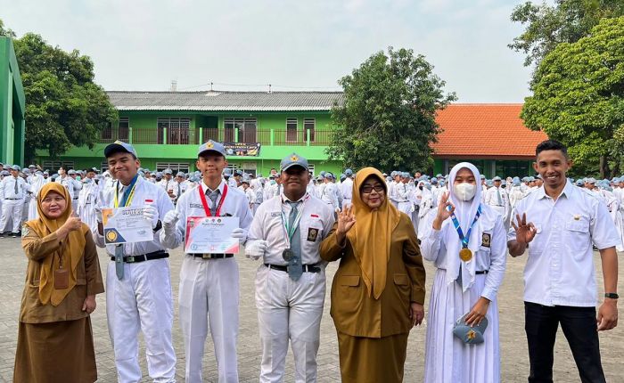 Wow Keren, Siswa Baru SMAN 3 Sidoarjo Langsung Raih Dua Prestasi di Ajang FABI 12