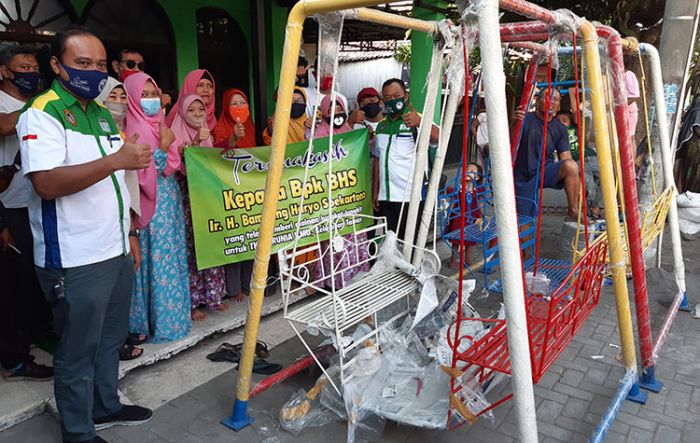 Peduli Pendidikan Usia Dini, BHS Bantu Fasilitas Bermain untuk PGTK di Taman Peduli Pendidikan Usia Dini, BHS Bantu Fasilitas Bermain untuk PGTK di Taman