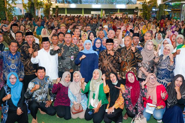 Deklarasi Relasi Jamur, Ketua Dekopinwil: Jangan Sampai Jatim Dipimpin Selain Khofifah Deklarasi Relasi Jamur, Ketua Dekopinwil: Jangan Sampai Jatim Dipimpin Selain Khofifah