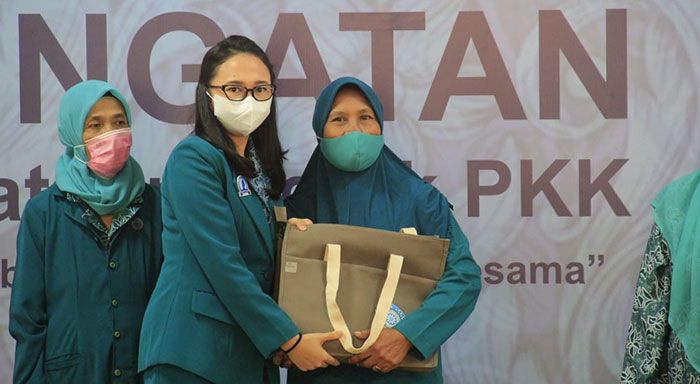 Gerakan PKK Diminta untuk Kembali Sebagai Gerakan Masyarakat untuk Pemberdayaan Keluarga Gerakan PKK Diminta untuk Kembali Sebagai Gerakan Masyarakat untuk Pemberdayaan Keluarga