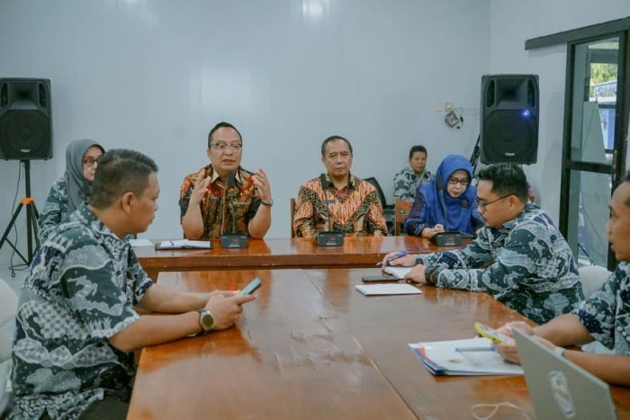 Pastikan Kesiapan Diskominfo, Wabup Gresik Dorong Penguatan Transformasi Digital Pastikan Kesiapan Diskominfo, Wabup Gresik Dorong Penguatan Transformasi Digital