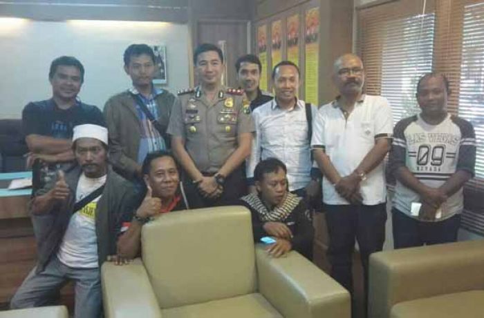 Apresiasi Kinerja Selama Menjabat Kapolres Gresik, KWG Beri Penghargaan AKBP Adex Apresiasi Kinerja Selama Menjabat Kapolres Gresik, KWG Beri Penghargaan AKBP Adex