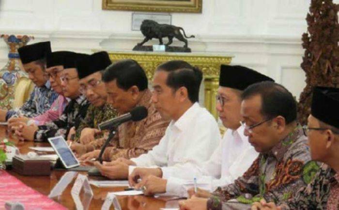 Jokowi Kumpulkan Tokoh Agama: Ditanya Soal Kasus Ahok, Jawabannya Tak Jelas Jokowi Kumpulkan Tokoh Agama: Ditanya Soal Kasus Ahok, Jawabannya Tak Jelas