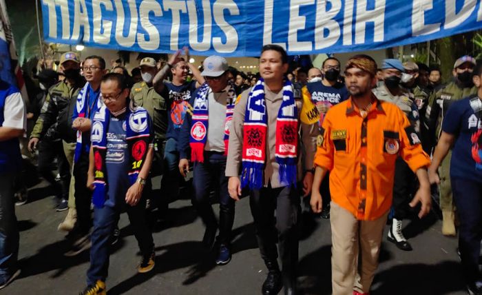 Kapolresta Malang Kota Pastikan Perayaan HUT ke-35 Arema Berjalan Aman dan Kondusif Kapolresta Malang Kota Pastikan Perayaan HUT ke-35 Arema Berjalan Aman dan Kondusif