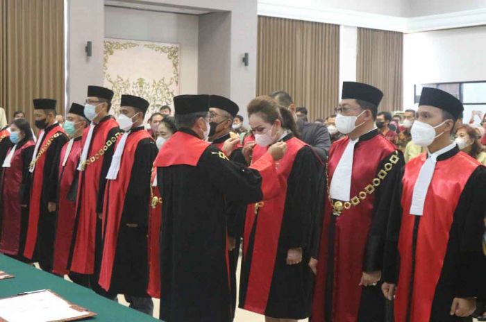 Mantan Wakil Ketua PN Gresik Dilantik Jadi Ketua PN Mojokerto Mantan Wakil Ketua PN Gresik Dilantik Jadi Ketua PN Mojokerto
