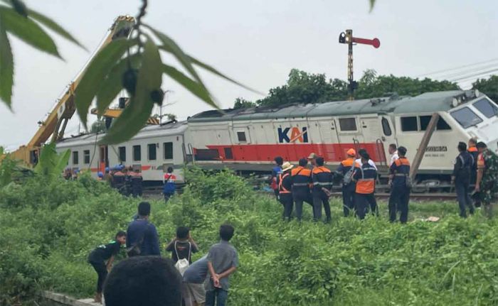 KA Pandalungan Sukses Dievakuasi, PT KAI Kebut Perbaikan Rel